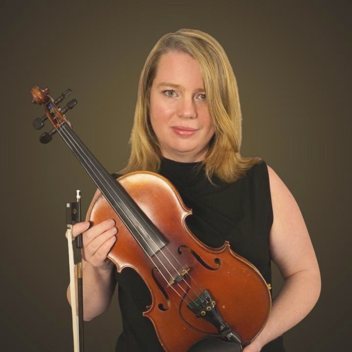 Hanna Bienert mit Violine